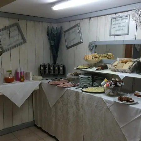 Orlov 酒店 里米尼